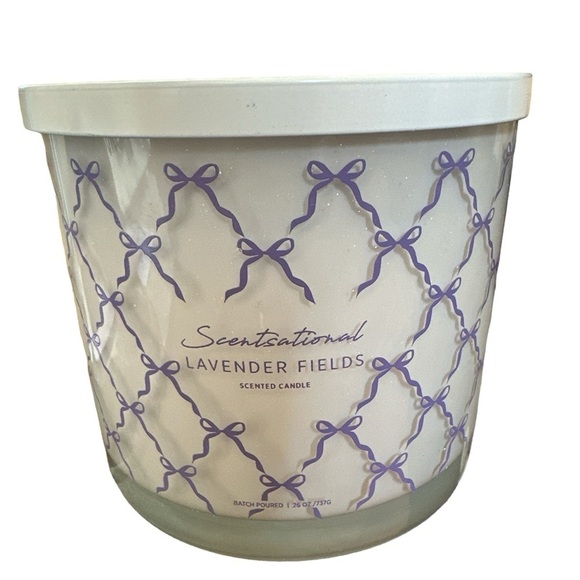 Scentsational purple bow candle lavender fields made in USA 3 wick 26oz purple - Picture 1 of 5